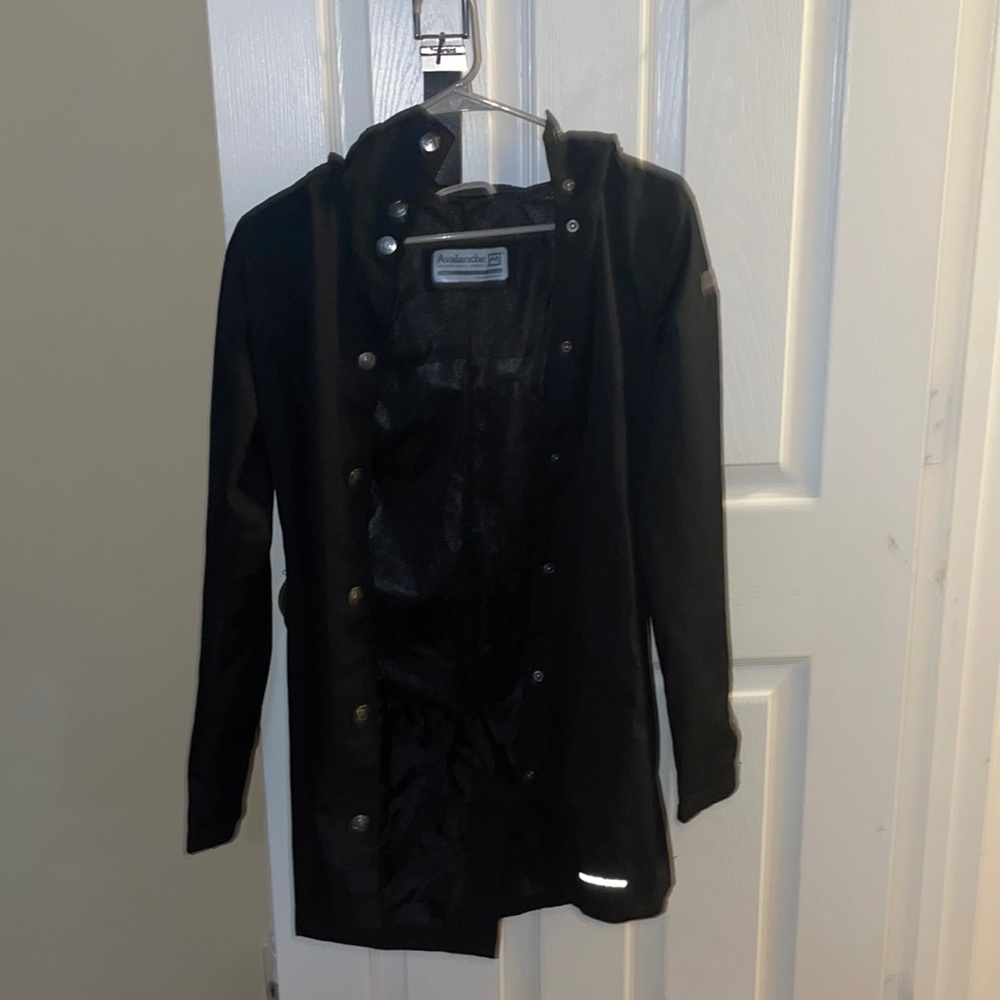 Avalanche rain coat